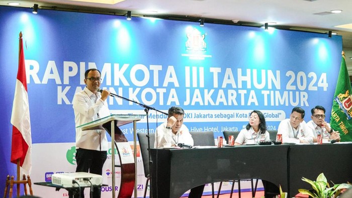 Kamar Dagang dan Industri Indonesia (Kadin) Jakarta Timur menggelar Rapat Pimpinan (Rapim) Kota III 2024 dengan tema 'Jakarta Timur Mendukung DKI Jakarta Sebagai Kota Bisnis Global' di Best Western Premier The Hive Hotel, Jakarta Timur, Selasa (7/5/2024).