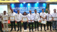 Rapimkota III ini bertema Jakarta Timur Mendukung DKI Jakarta sebagai Kota Bisnis Global dengan subtema Peluang dan Tantangan KADIN Jakarta Timur di Era DKI Jakarta Menjadi Kota Bisnis Global.