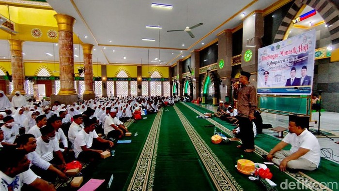Kemenag Bone saat melakukan manasik haji. Agung Pramono/detikSulsel.