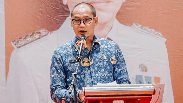 Kepala Bapenda Karawang Asep Aang Rahmatullah