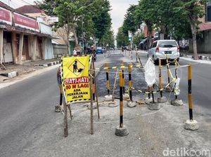 Perbaikan Jalan Ahmad Yani Dikeluhkan Warga, DPU Purworejo: Mohon Bersabar