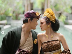 7 Foto Prewedding Mahalini & Rizky Febian, Romantis Pakai Busana Adat Bali