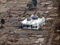9 Bangunan Ini Tetap Kokoh Meski Dihantam Bencana Dahsyat