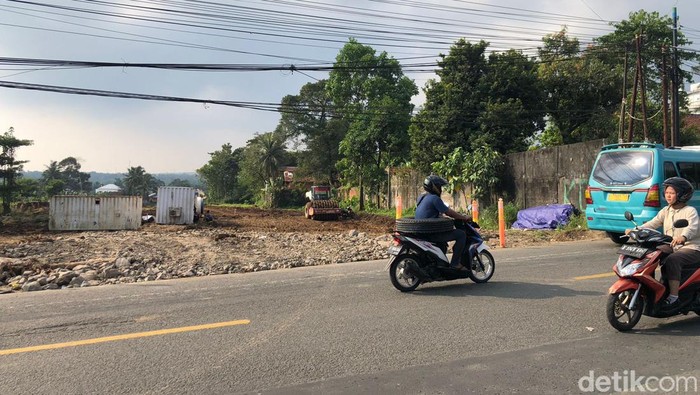 Menengok Pembangunan Bakal Gerbang Exit Tol Bocimi Seksi 3 di Sukabumi Barat, Rabu (8/5/2024).