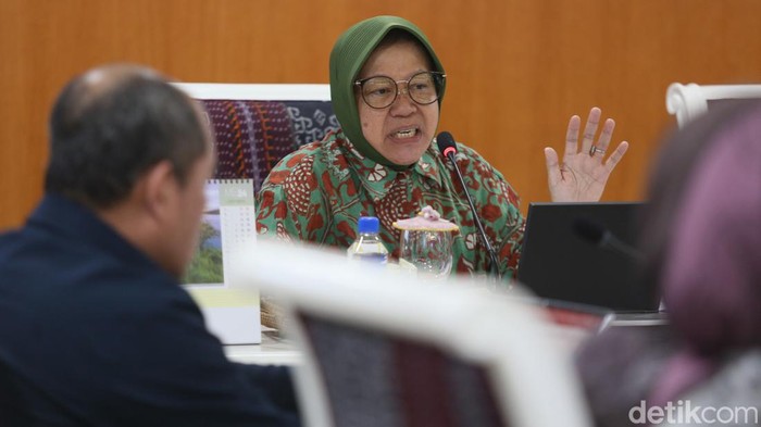 Risma Bakal Pasang Papan-Peta Aliran Lahar Dingin Marapi, Bisa Diakses Warga