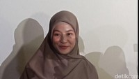 Ibu tiga anak itu tak mau ada adegan romansa dan bersentuhan dengan lwan jenis, serta adanya kejelasan jam pulang, lama syuting, adanya waktu salat, dan lingkungan kerja yang mendukung. Foto: Ahsan/detikHOT