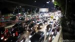 Penampakan Macetnya Jakarta Jelang Long Weekend