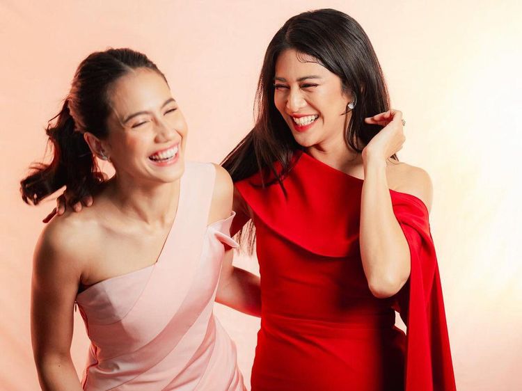 Nggak Ada Obat! Cantiknya Pevita Pearce dan Dian Sastro Foto Bareng