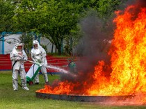 Simulasi Padamkan Api Peringati Pencegahan Bencana Nasional di China