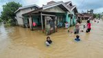 Potret Ratusan Rumah Terendam Banjir di Jambi