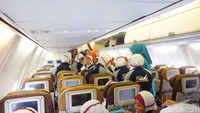 Terpopuler: Viral Anak-anak Sekolah Penuhi Satu Pesawat Garuda