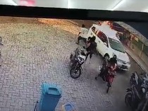 Ikin Pembakar Mobil dan Rumah Mantan Istri Serahkan Diri ke Polisi