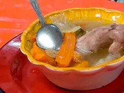 Laris Manis! Kedai Legendaris Ini Jual Sup Tikus Selama 50 Tahun