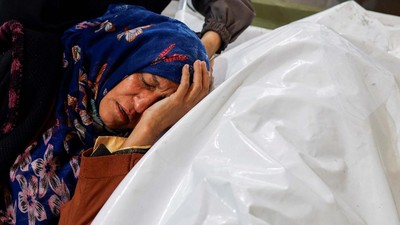 Tangisan dan Air Mata Terus Mengalir di Gaza
