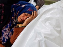 Tangisan dan Air Mata Terus Mengalir di Gaza