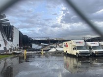 Tornado Dahsyat Hancurkan Gudang FedEx di Michigan