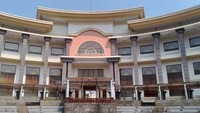 Kawasan objek wisata ini dibagi menjadi lima zona. Pertama Zona Embrio, ini merupakan tempat penjelasan tentang cikal bakal PBB dan sebagai area latihan seni dan budaya. Lalu, Zona A yang merupakan area pelestarian dan pengembangan serta tempat pagelaran seni Budaya Betawi. Zona B sebagai tempat untuk menjajal kuliner khas Betawi, Zona C merupakan area di mana terdapat replika perkampungan Betawi, dan zona pengembangan sarana dan prasarana.  