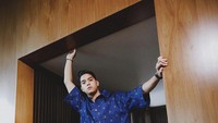 Unggahan Instagram story antara Alghazali dan Alyssa Daguise (9/5) tercium mencurigakan. Keduanya diisukan kembali menjalin hubungan asmara. Foto: Instagram/alghazali7