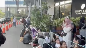 BTS POP-UP: MONOCHROME IN JAKARTA resmi dibuka hari ini, guys.  Foto: Pingkan Anggarini/ detikHOT