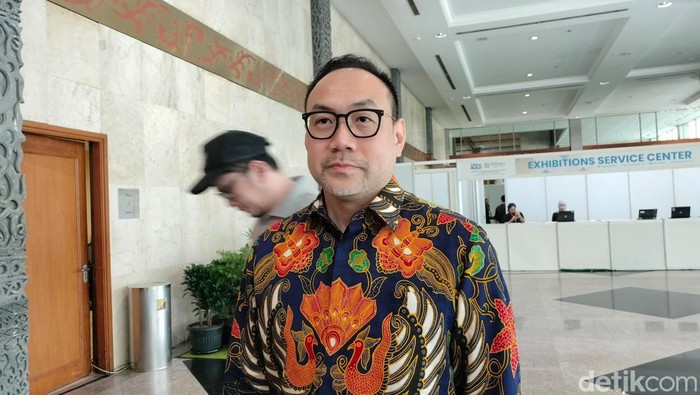 Ketua Asosiasi Industri Keramik Indonesia, Edy Suyanto
