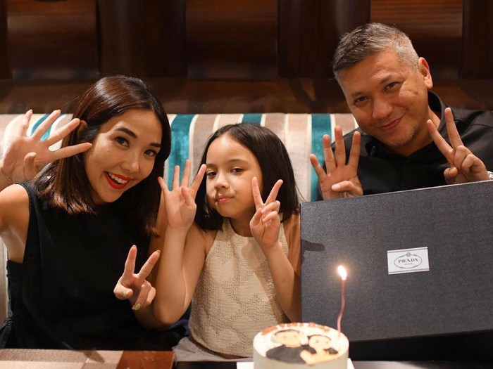 Gading Marten merayakan ulang tahun ke-42.