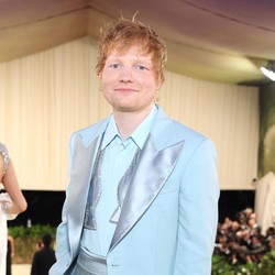 Ogah Terseret Politik, Ed Sheeran Wanti-wanti Bono Sebelum Kolab di Lagu U2