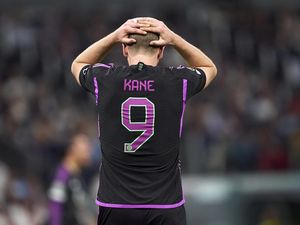 Harry Kane Kok Ditarik Keluar, Tuchel?