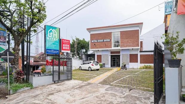 Hotel Dekat Jatim Park 3: RedDoorz Syariah - Mitra Guest House.