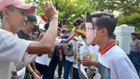 Surat permintaan penggantian hakim telah disampaikan ke MA. Pihak MA bagian penerimaan surat atau pengaduan sendiri, baru akan membuat memorandum terkait hal itu, untuk selanjutnya disampaikan secara langsung ke Ketua MA.