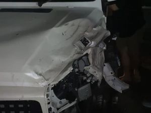 Sopir Mercy Tabrak 2 Pengendara Motor-Mobil di Medan Diduga Mabuk
