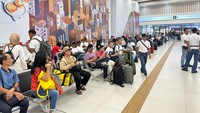 Terdapat sejumlah Jadwal favorit yang okupansinya sudah mencapai 100% khususnya pada jadwal keberangkatan kereta mulai pukul 06.40 WIB s.d 15.35 WIB dari Stasiun Halim menuju Padalarang maupun Tegalluar.
