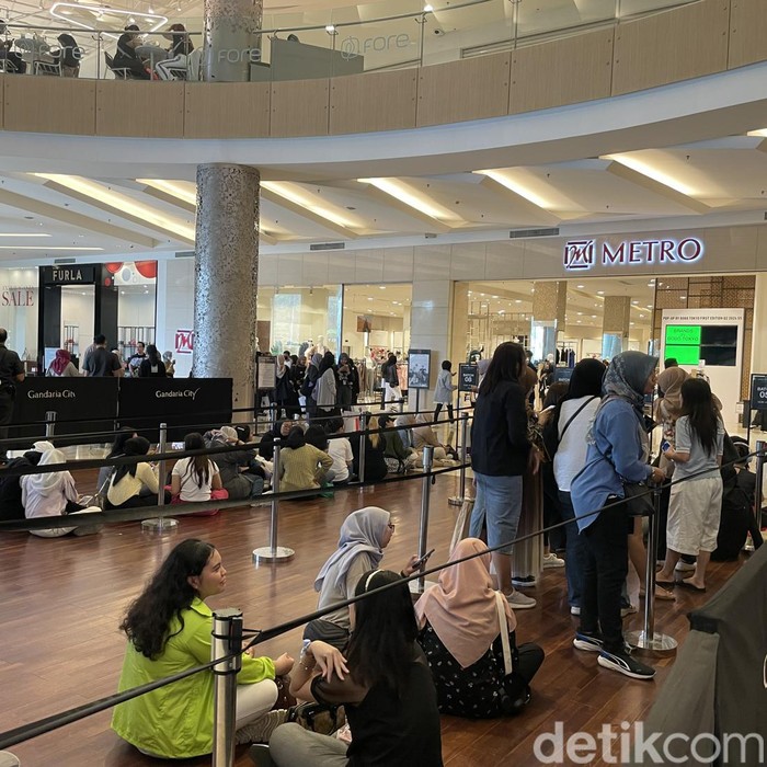 Makin Siang, Ribuan ARMY Geruduk BTS POP-UP: MONOCHROME