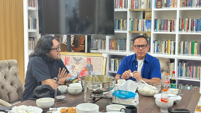 Ono Surono Sambangi Rumah Bima Arya di Bogor