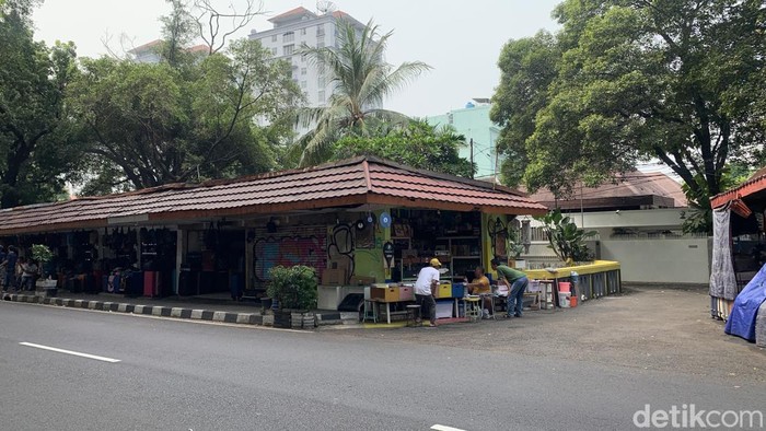 Pasar Barang Antik di Jl Surabaya, Menteng, Jakarta