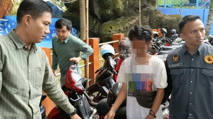 Pelaku pungli di Sukabumi ditangkap.