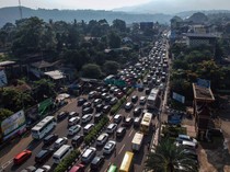 Pemprov Jabar Sebut 2 Penyebab Macet Parah di Puncak Saat Long Weekend