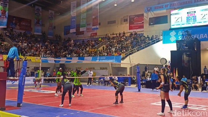 Pertandingan duel sengit antara Jakarta BIN dan Jakarta Electric PLN dimenangkan Jakarta BIN 3-1