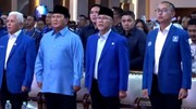 Pakai Kemeja Biru, Prabowo Hadiri Rakornas PAN