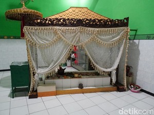 Pesarean Raden Ayu Pandan Sari yang Diselimuti Cerita-cerita Tak Masuk Akal