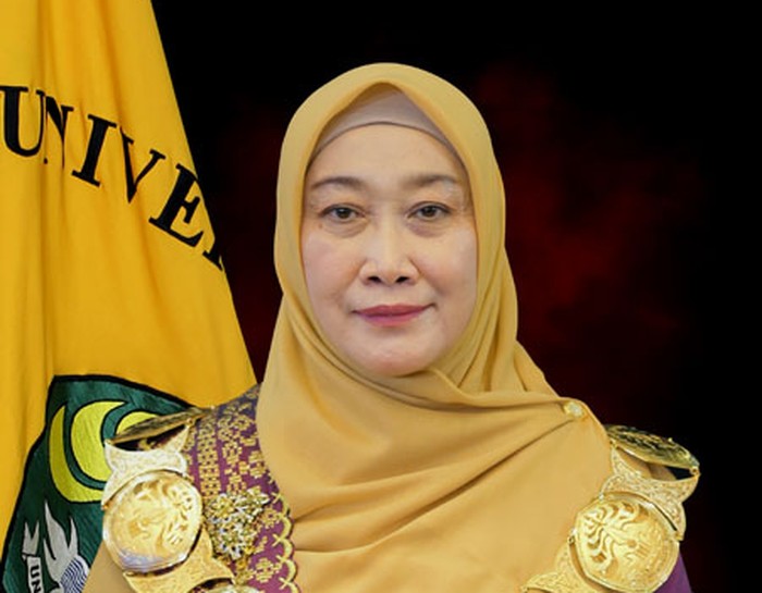 Rektor Unri Prof Sri Indarti