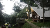 Salah satu pilihan kemping dan glamping di Kabupaten Bogor adalah Tumbuhejo Campground. Lokasinya hanya sejam lebih dari dari Jakarta. Adapun alamatnya, di Central Karang Tengah, Babakan Madang, Kabupaten Bogor. (Ari Saputra/detikcom)