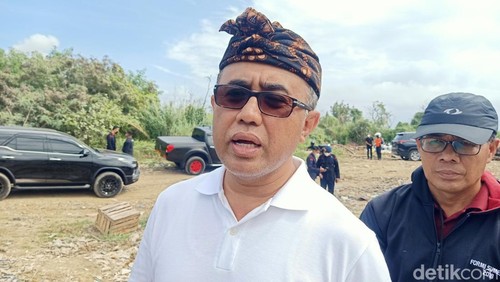 Wali Kota Denpasar I Gusti Ngurah Jaya Negara saat meninjau TPA Sarbagita Suwung, Kamis (9/5/2024).