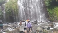 Dan kini objek wisata ini bekerja sama dengan pihak Perhutani dan beberapa pihak lain untuk menunjang fasilitas yang lebih memadai seperti akses jalan yang luas. Dahulu akses untuk menuju Curug Tilu Leuwi Opat terbilang sulit, hanya jalan setapak saja. Nur pun menambahkan setelah bekerja sama dengan pihak lainnya yang memiliki lahan di area  kawasan tersebut, dari situ lah akses jalan mengalami pemugaran hingga kini bisa dimasuki oleh bus dan juga truk.