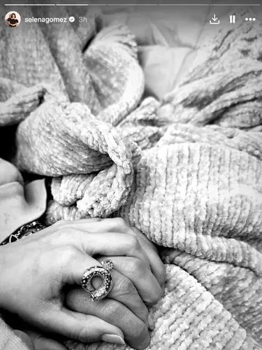 Foto Mesra Selena Gomez dan Benny Blanco