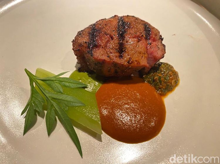 Ini Tampilan Menu August yang Masuk Daftar Asia 50s Best Restaurants