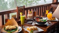Long Weekend! 5 Restoran Legendaris di Cisarua Ini Cocok Buat Makan Bareng Keluarga