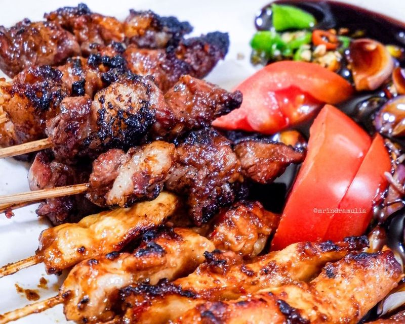 Long Weekend! 5 Restoran Legendaris di Cisarua Ini Cocok Buat Makan Bareng Keluarga