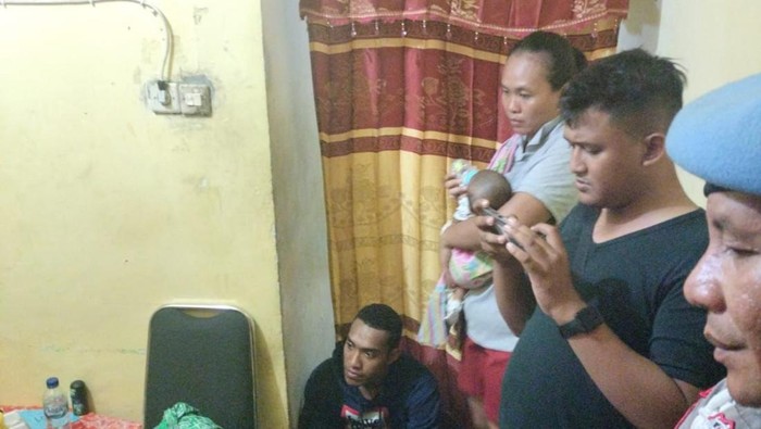 Bayi Perempuan Usia 3 Bulan Dibuang di Depan Rumah Warga Surabaya