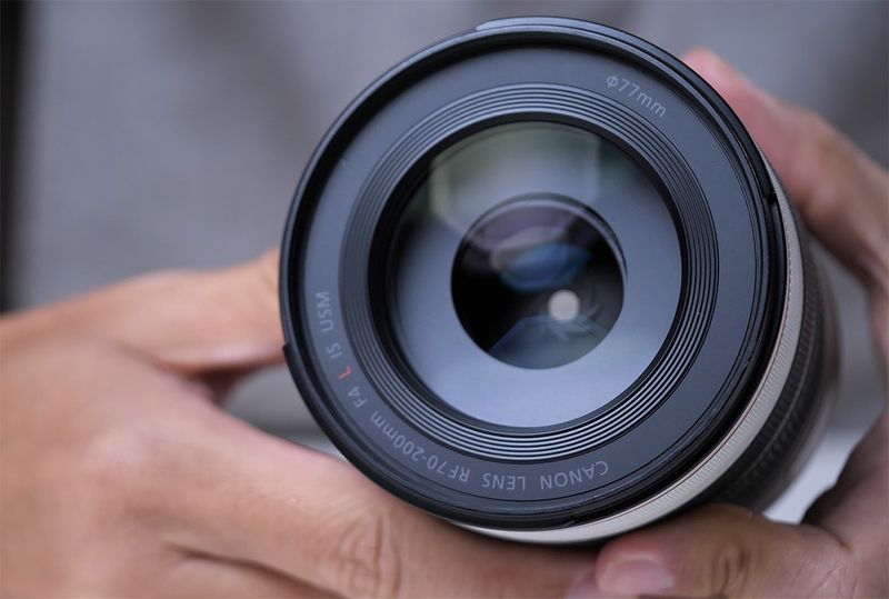 Review Lensa Canon RF 70-200mm f/4