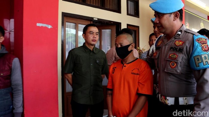Tampang Ikin Sodikin pelaku pembakaran rumah dan mobil mantan istrinya di Majalengka